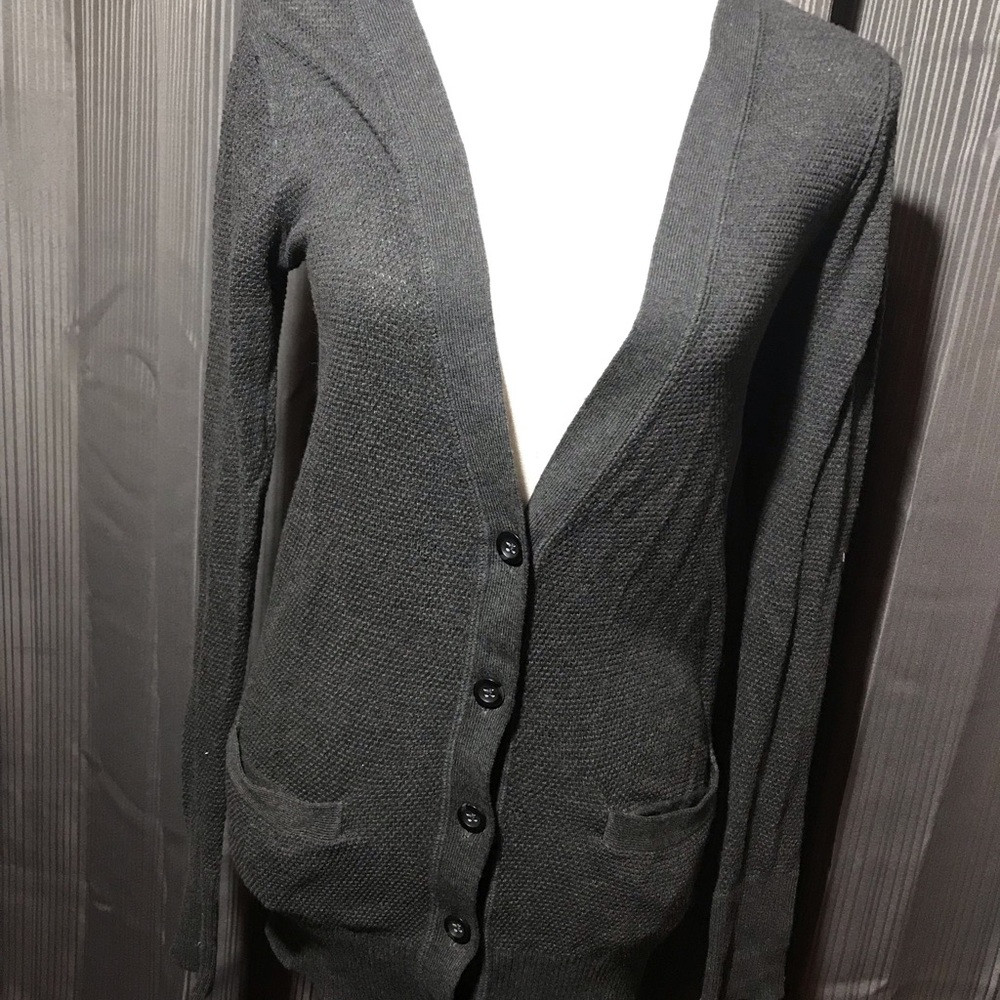 Cardigan - Picture 4 of 8